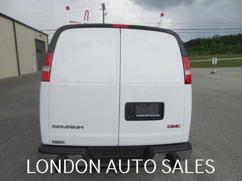 2025 GMC Savana 2500