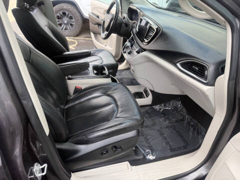 2020 Chrysler Pacifica Touring L Plus