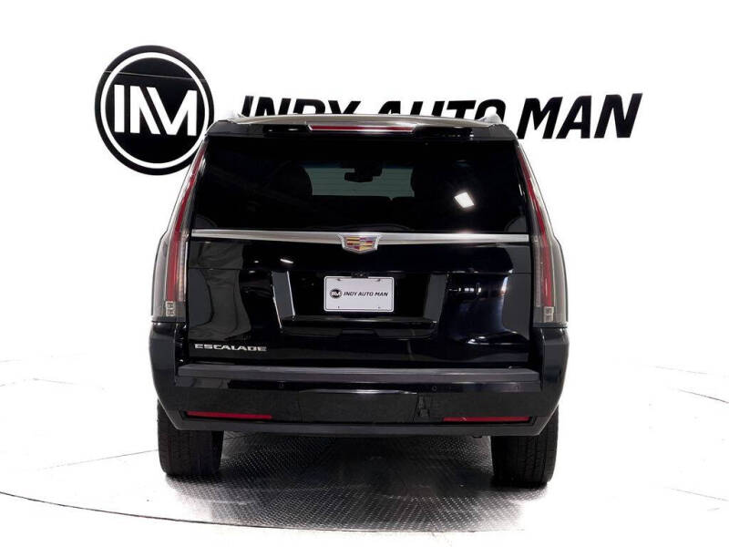 2018 Cadillac Escalade ESV Luxury