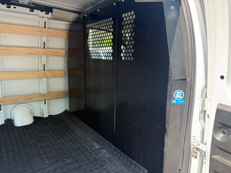 2024 Chevrolet Express 2500