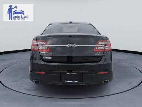 2016 Ford Taurus SEL