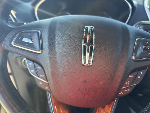 2016 Lincoln MKX Select