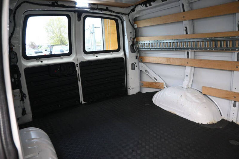 2020 Chevrolet Express 2500