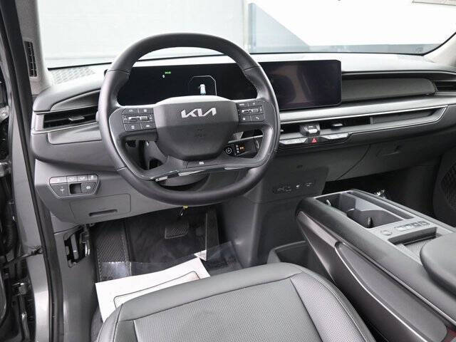 2024 Kia EV9 Light Long Range