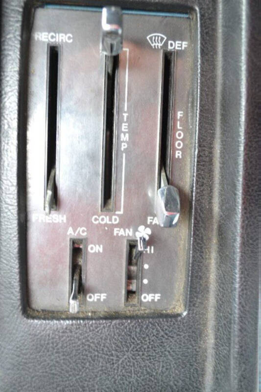 1983 Peterbilt 362 FAT CAB