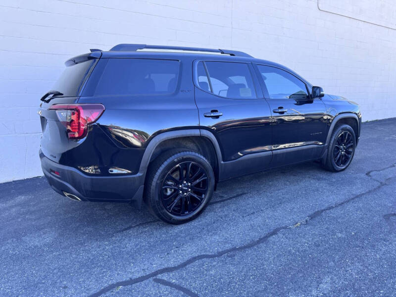2022 GMC Acadia SLT