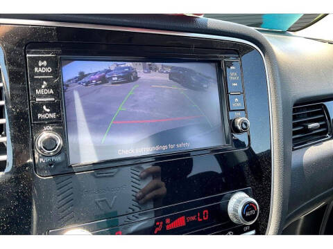 2020 Mitsubishi Outlander ES