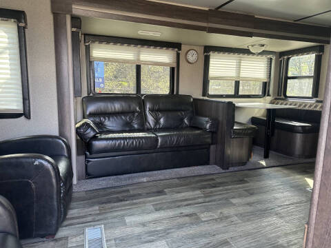 2018 Keystone RV Outback 299URL
