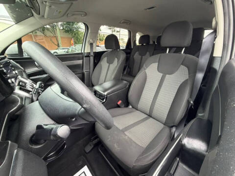 2022 Kia Sorento LX