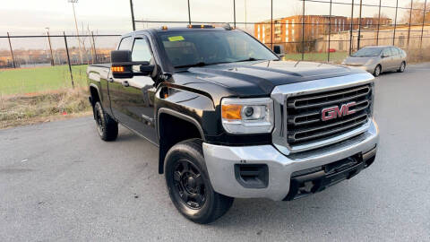 2017 GMC Sierra 2500HD for sale at Maxima Auto Sales Corp in Malden MA