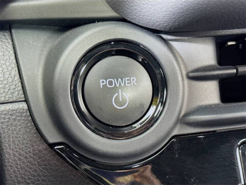 2025 Toyota Crown Signia XLE