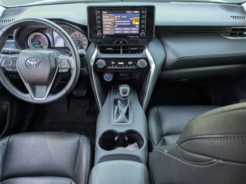 2022 Toyota Venza LE