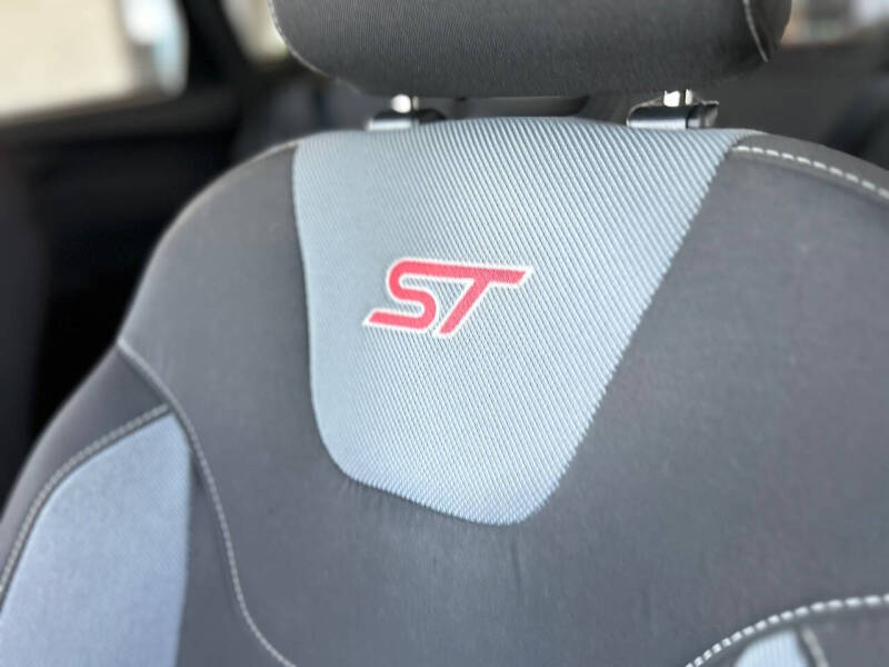 2017 Ford Focus ST