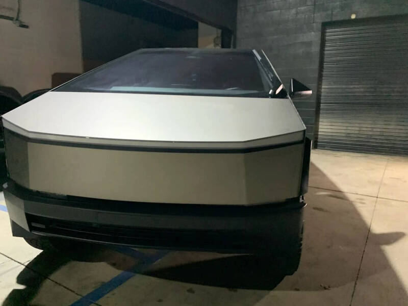2024 Tesla Cybertruck