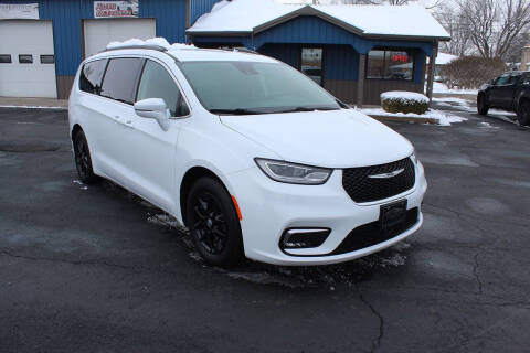 2022 Chrysler Pacifica Touring L