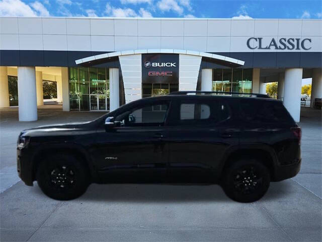 2023 GMC Acadia AT4