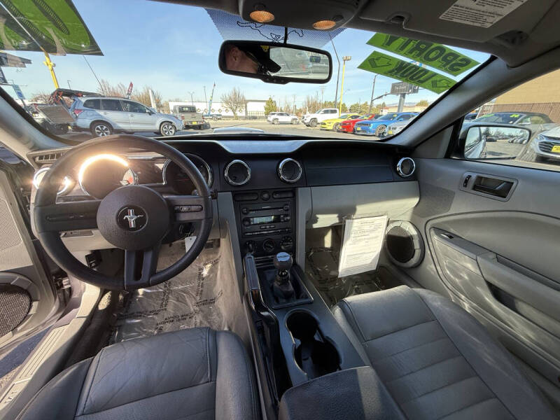 2007 Ford Mustang GT Deluxe