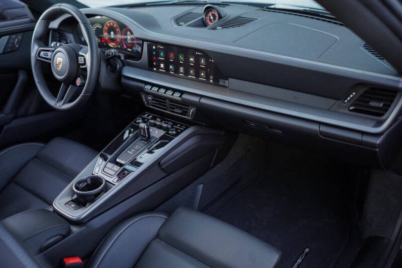 2025 Porsche 911 Carrera S