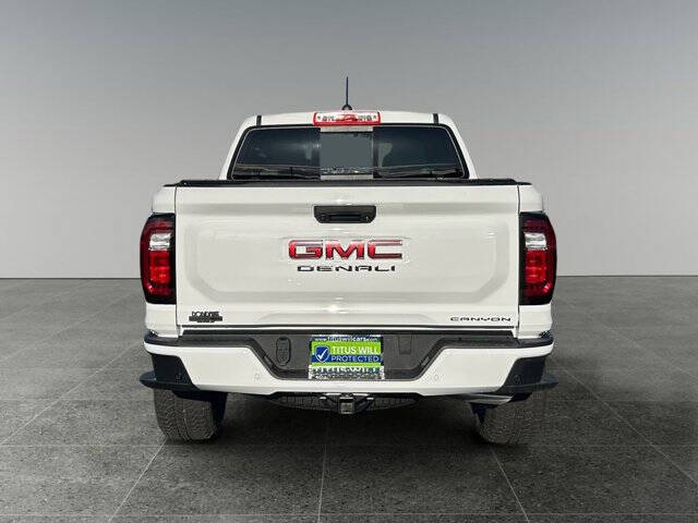 2025 GMC Canyon Denali