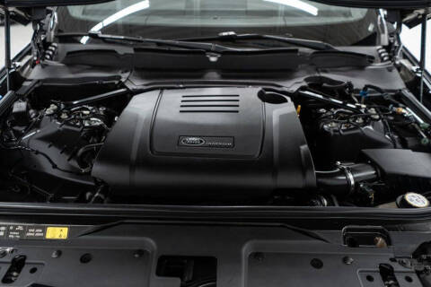 2023 Land Rover Discovery P300 S R-Dynamic