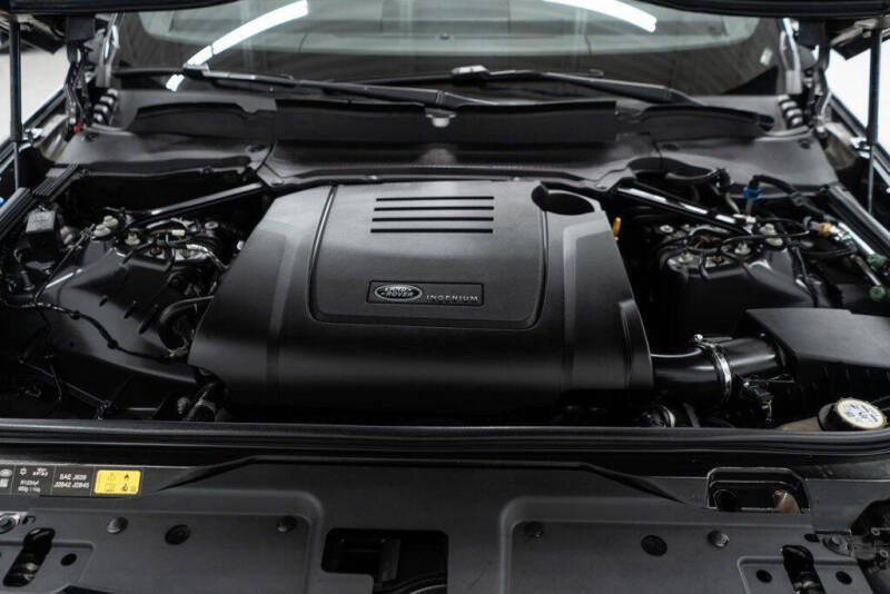 2023 Land Rover Discovery P300 S R-Dynamic