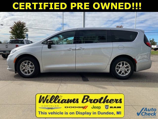 2024 Chrysler Pacifica Touring L