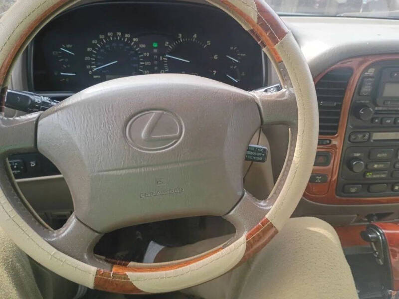 2000 Lexus LX 470