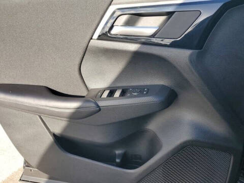 2024 Mitsubishi Outlander ES