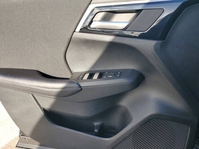 2024 Mitsubishi Outlander ES