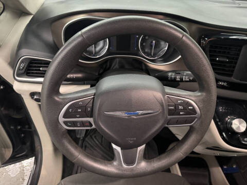 2017 Chrysler Pacifica LX
