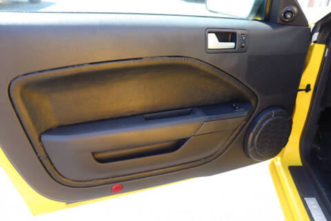 2005 Ford Mustang GT Premium