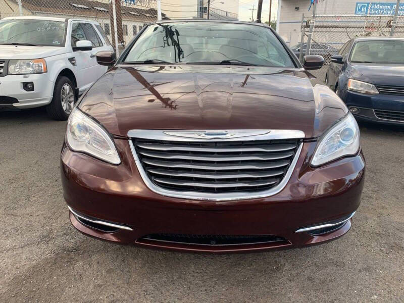 2013 Chrysler 200 Touring