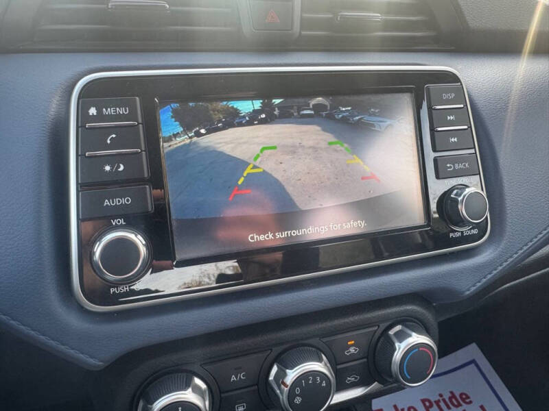 2023 Nissan Versa SV