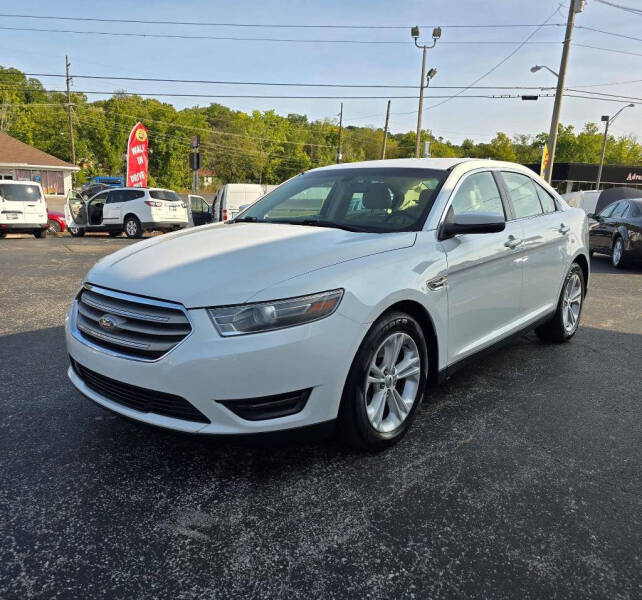 2014 Ford Taurus SEL