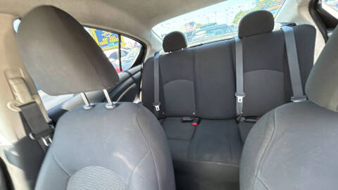 2013 Nissan Versa 1.6 S
