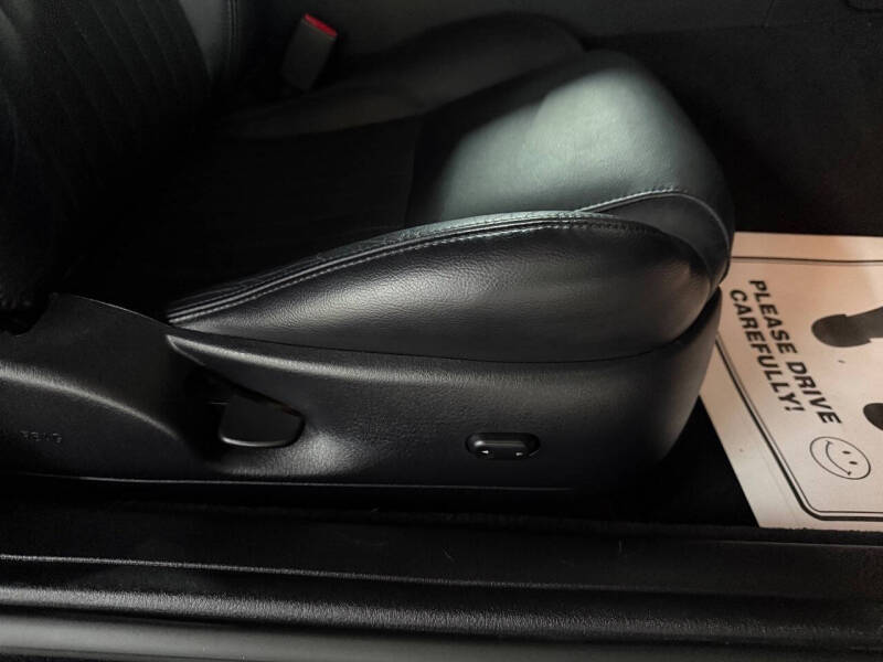 2004 Ford Thunderbird Deluxe