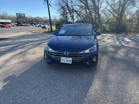 2020 Hyundai Elantra for sale at MENDEZ AUTO SALES in Tyler TX