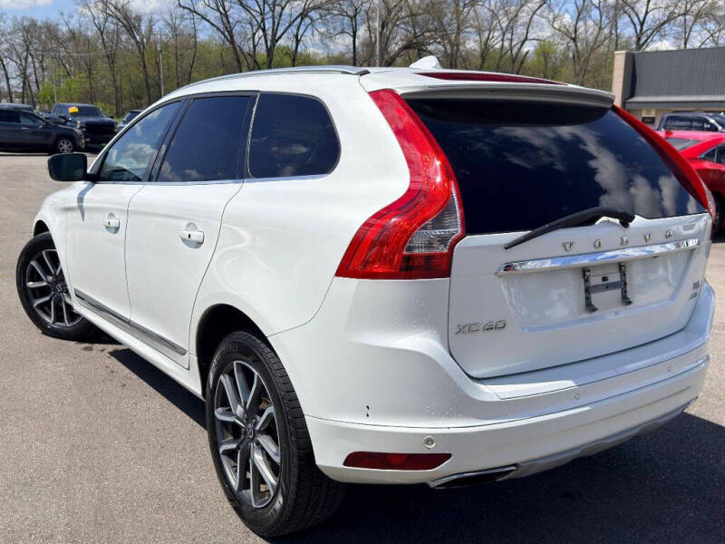 2016 Volvo XC60 T6 Drive-E