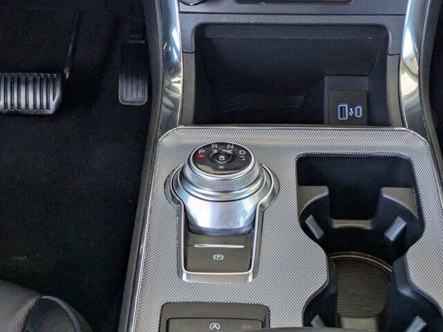 2021 Ford Edge Titanium