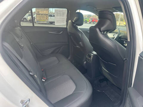 2024 Kia Niro EX
