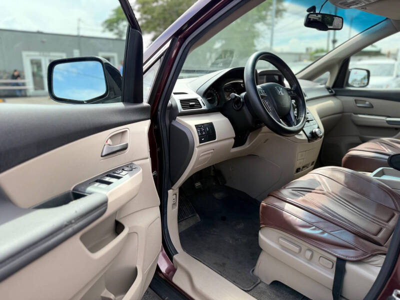 2011 Honda Odyssey EX-L w/DVD