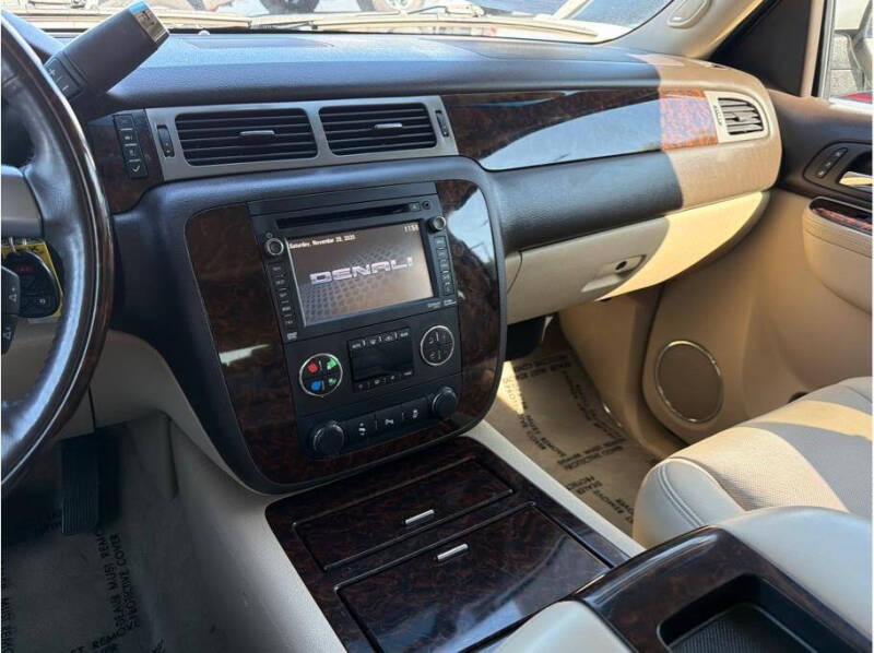 2013 GMC Yukon XL Denali