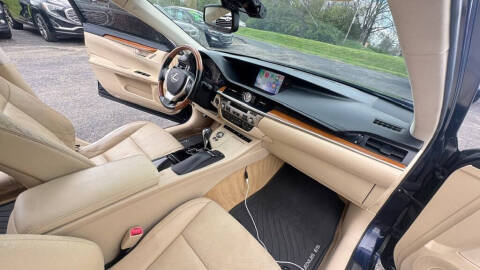 2013 Lexus ES 300h