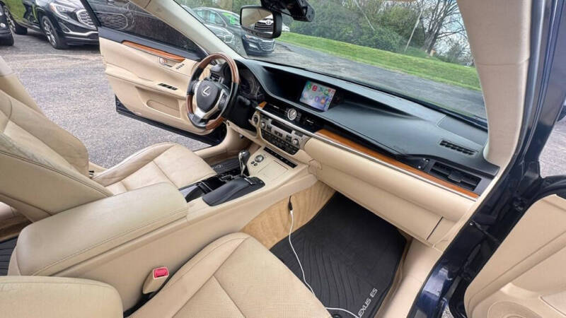 2013 Lexus ES 300h