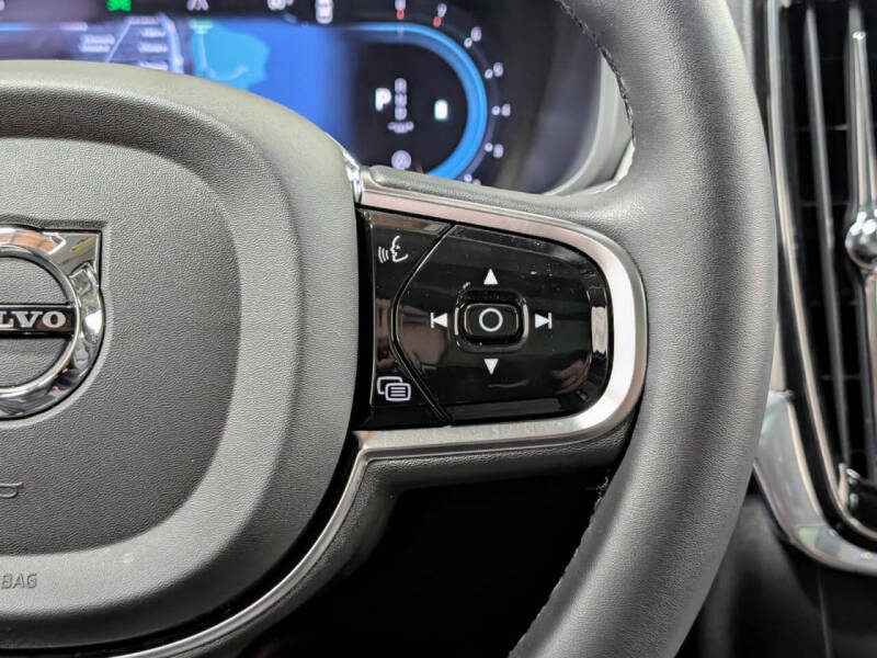 2024 Volvo V90 Cross Country B6 Plus