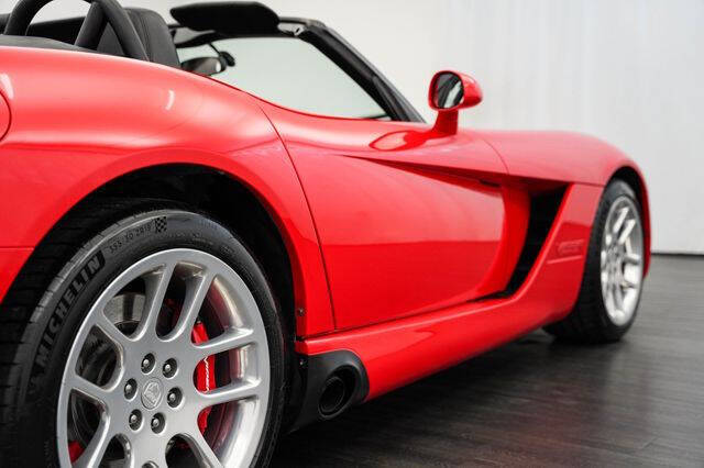 2003 Dodge Viper SRT-10