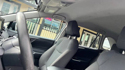 2021 Toyota RAV4 Hybrid LE