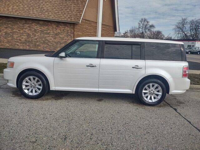 2011 Ford Flex for sale at City Wide Auto Sales in Roseville MI