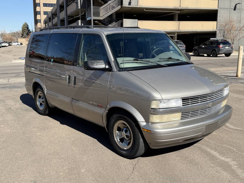 2001 Chevrolet Astro LS