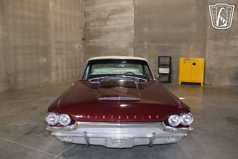 1964 Ford Thunderbird